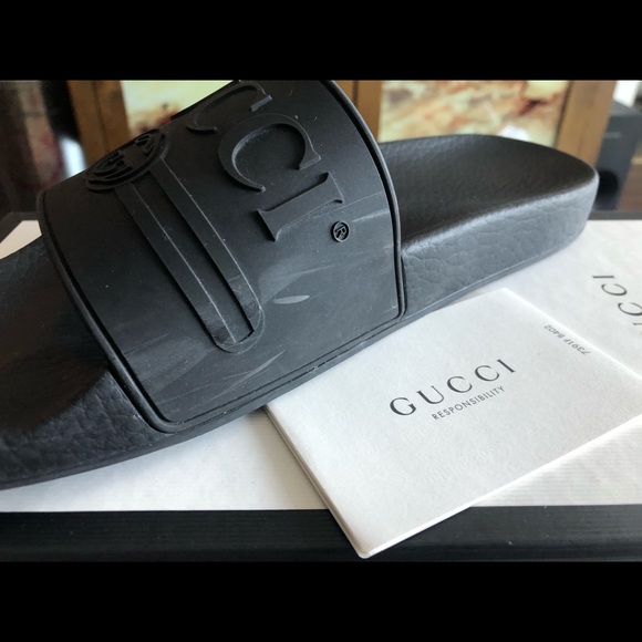 GUCCI Pool Slides ‼️SOLD‼️ - Picture 4 of 6